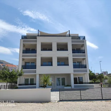 Apartments Villa Hadria-3